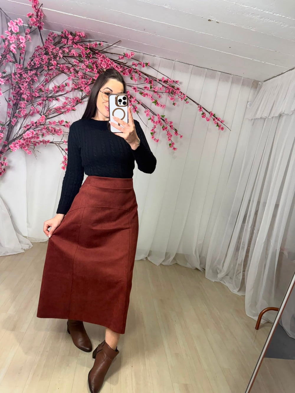 Saia Suede
